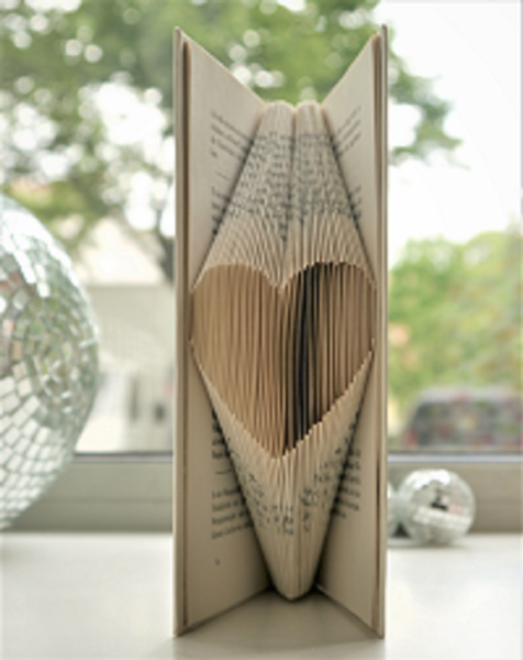 Bücher falten - Kunst aus alten Büchern