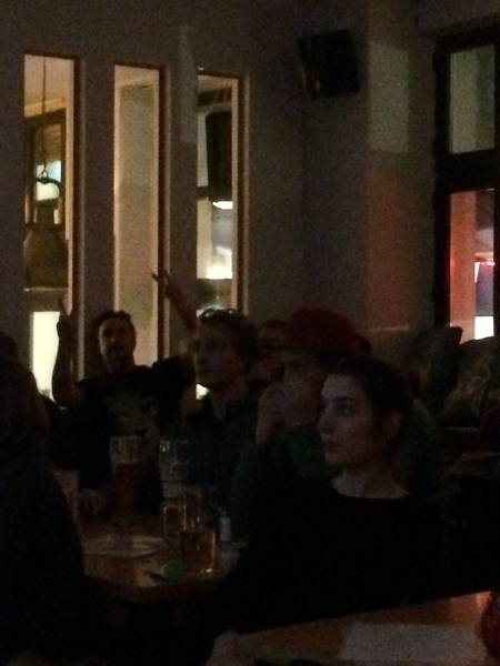 FC Liverpool - Tottenham viewing public in Kreuzberg