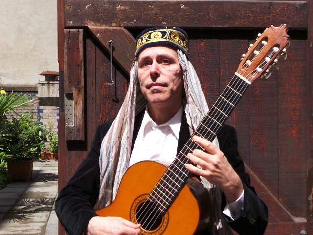 Eine Soirée mit orientalischen Weisheiten: Ex oriente lux I im Café Tasso