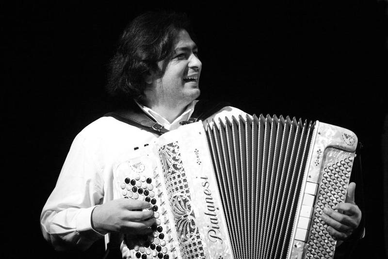  Dejan Jovanovic Gipsy Trio (Balkan,Roma,Serbian, Bulgarian)