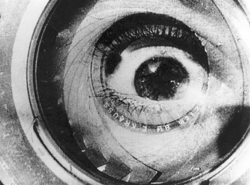 Screening: Der Mann mit der Kamera / by Dziga Vertov / 1929