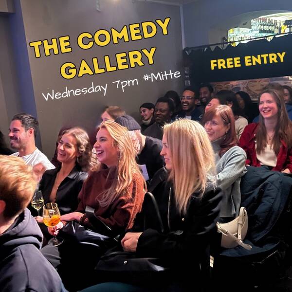 Comedy in Art Gallery #Mitte