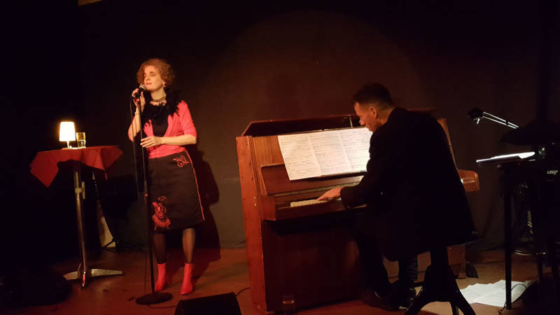 Chansons & Schlager der Diseuse Regina Schmitz