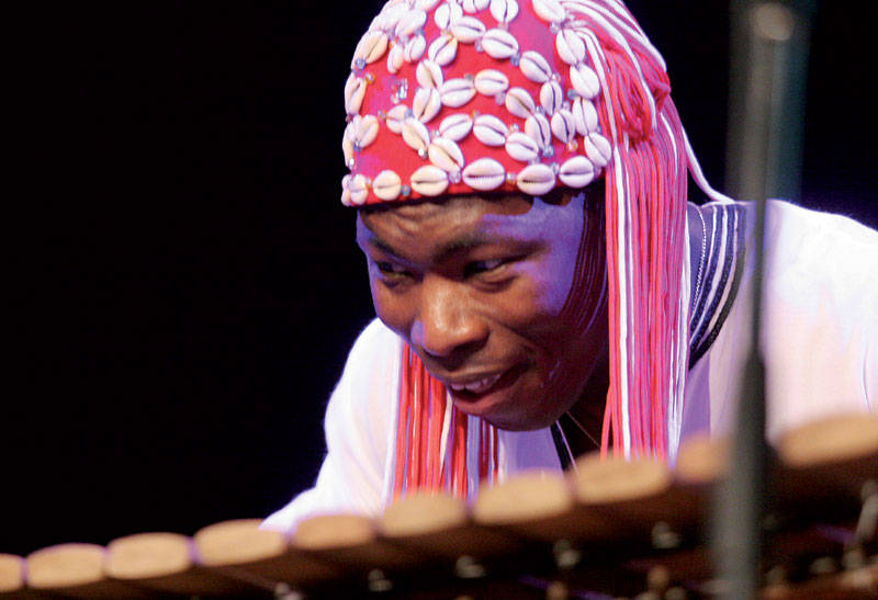 Aly Keita & The Magic Balafon (African Folk, Funk, Jazz)