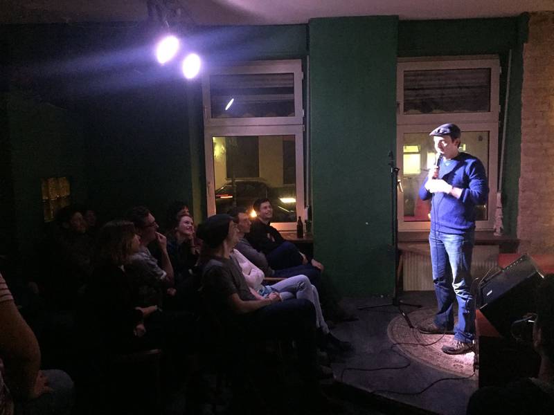 English Stand-Up Open Mic - Monday Night Mics - Neukölln