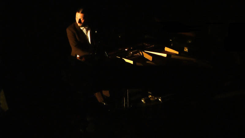 Günther Stolarz - Barrikadenoper