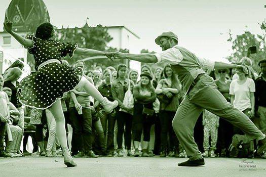 Gratis Swing Unterricht & Live-Musik und tanzen danach