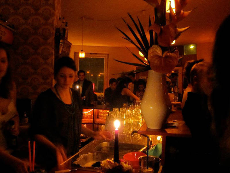 °couchsurfing party°
