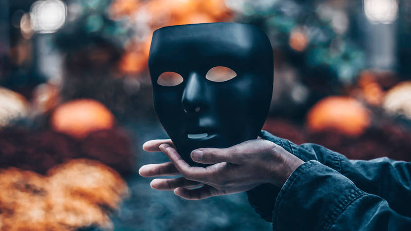 Halloween-Lesung @ Periplaneta Literaturcafé Berlin