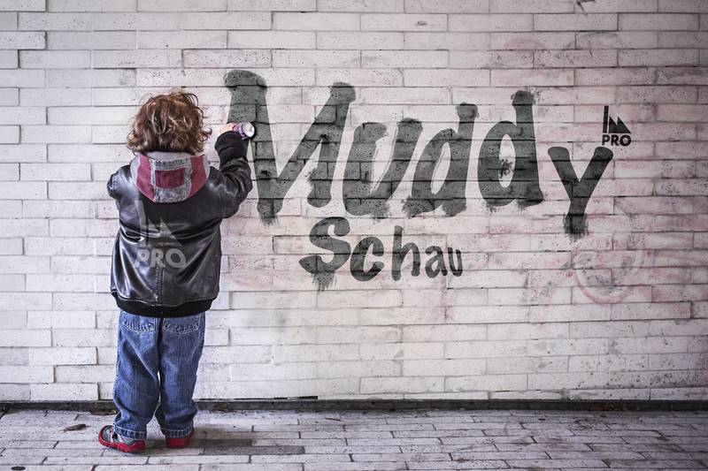MUDDY SCHAU - Improfabrik