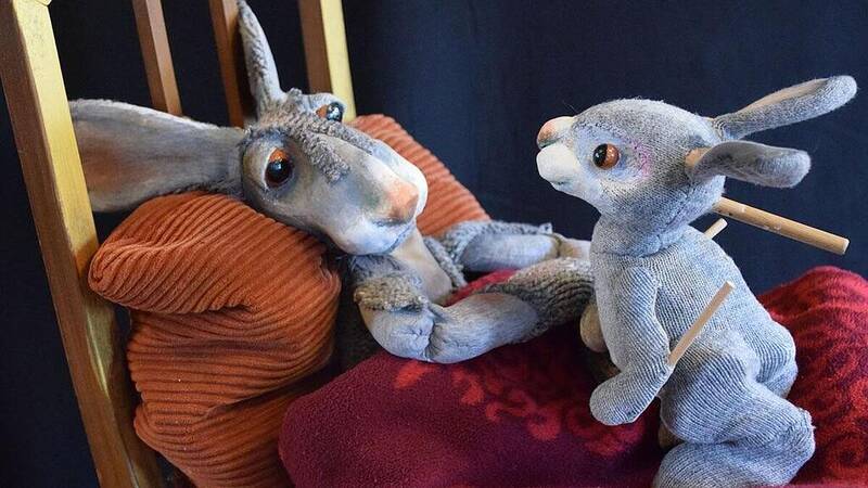 "Weihnachten beim kleinen Hasen" | Puppentheater für Familien