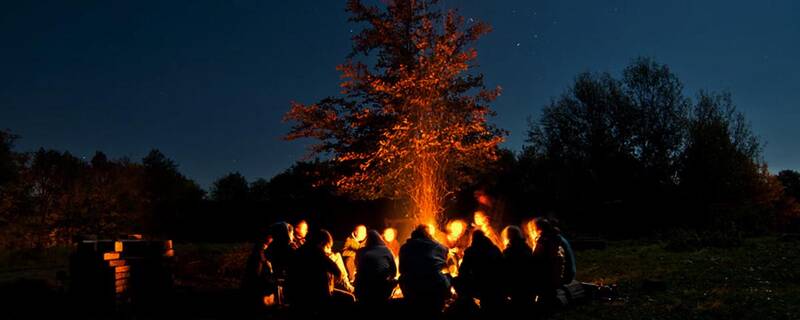 Gemeinsam Gärtnern – Mit Holzkohle starten