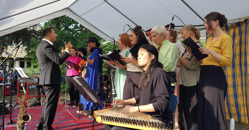 »Ulme35-Chor & Omar Znkawan Band« – Sommerkonzert