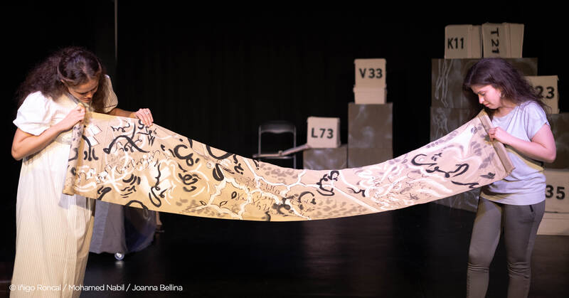 »Jeder hat sein eigenes Grab« – Theaterstück – Ensemble Flaschengeist