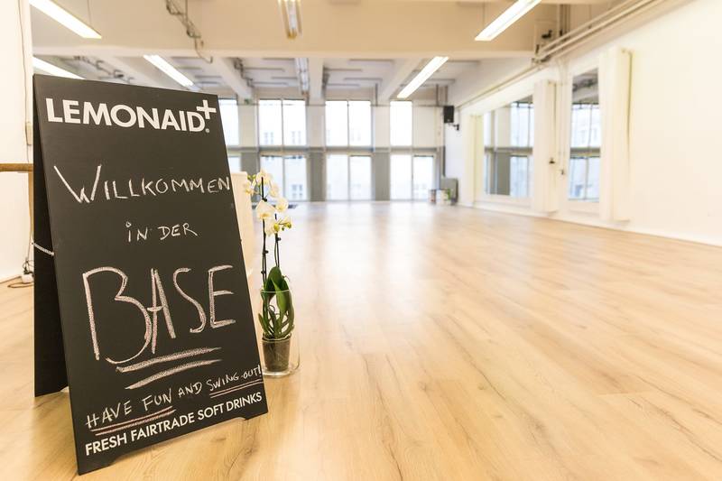 Free Swing Dance Classes | Tag der offenen Tür & Party