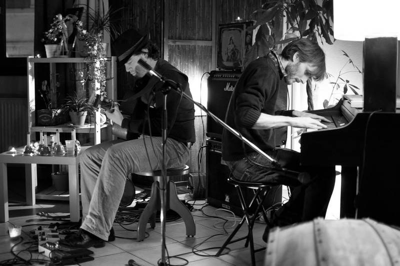 Live in Concert: Who Are You Lutra Lutra