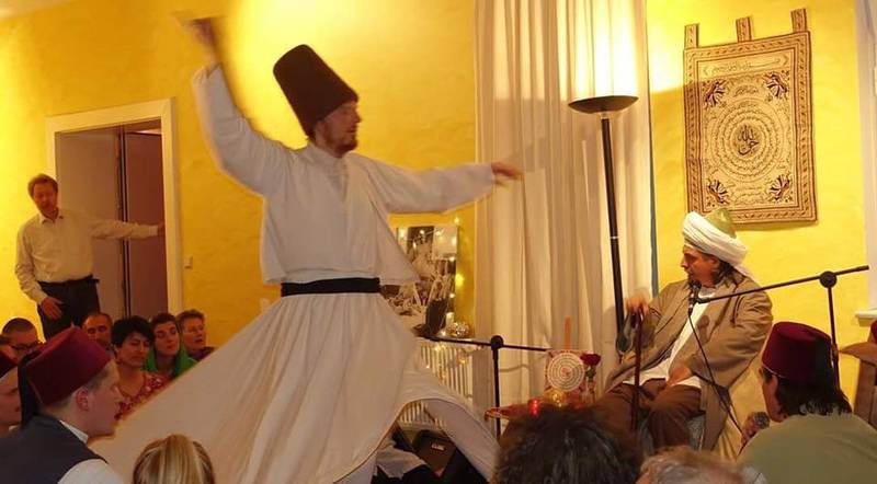 Sema-Workshop, Das Drehen der Derwische