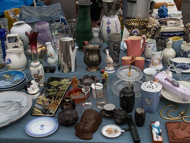 Flohmarkt an der Hansabibliothek