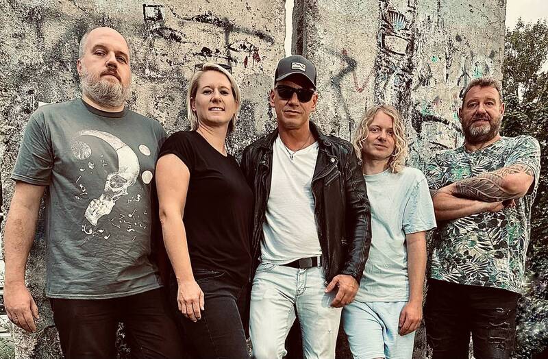 Berliner Partyband „Upsender“ beim 52. Rosenthaler Herbst in Pankow