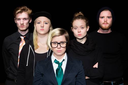 Theater: 2 Uhr 14