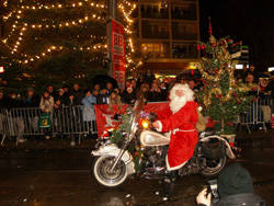 Weihnachtsmannparade 2010 in Brandenburg
