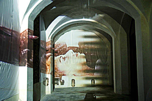 Ausstellung: wurmloch