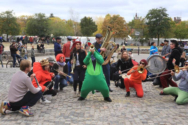 Brassmusik und Kunstmarkt in Berlin-Wedding