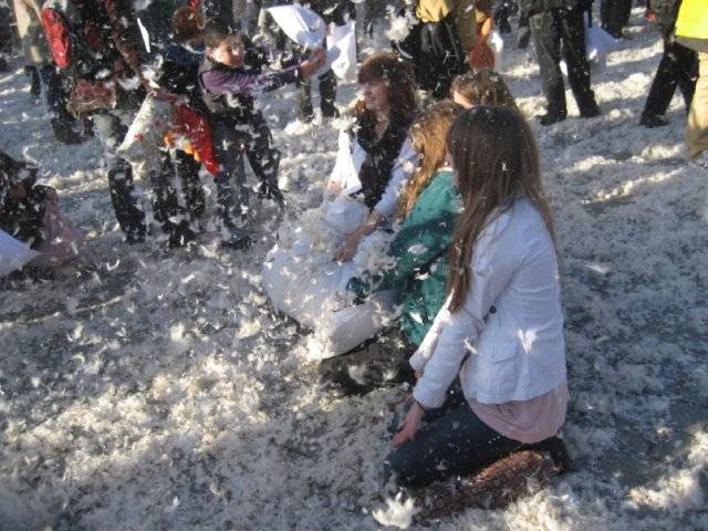 Kissenschlacht 2015 am World Pillow Fight Day