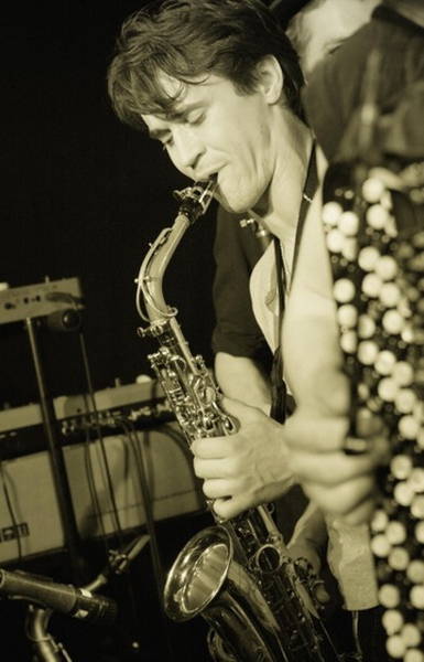 Lakasax: Tango, Klezmer, Jazz im Café Blume