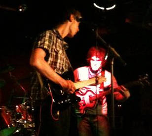 Tim Knillmann, singer/songwriter