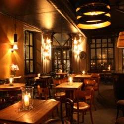 Drinks at the bar / Meetup! 