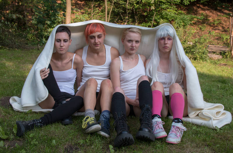 Screening: Die traurigen Mädchen aus den Bergen (The Sad Girls of the Mountains) & Talk