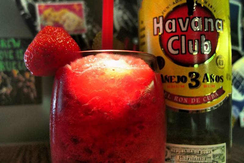 The Sycamore Tree und Frozen-Erdbeer-Daiquiris @ Pfefferbett Bar