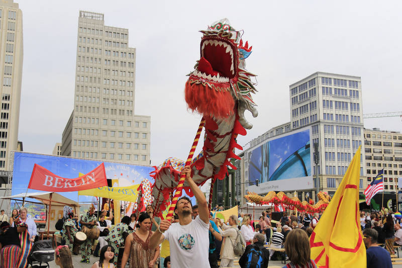 Mutter Erde Street Parade