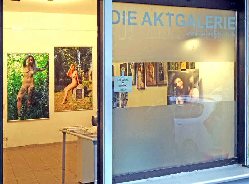 Die Aktgalerie / "Die Aktgalerie im 20.Jubiläumsjahr" Gemeinschaftsausstellung der Mitglieder des Arbeitskreises Künstlerische Aktfotografie e.V.