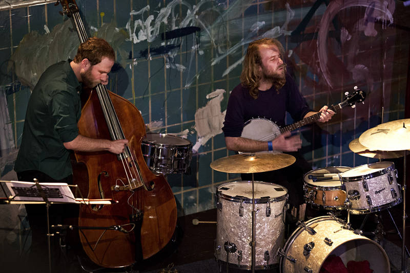 Andreas & Matthias Pichler Duo - 2 Stimmen, Kontrabass, Schlagzeug, Banjo ...