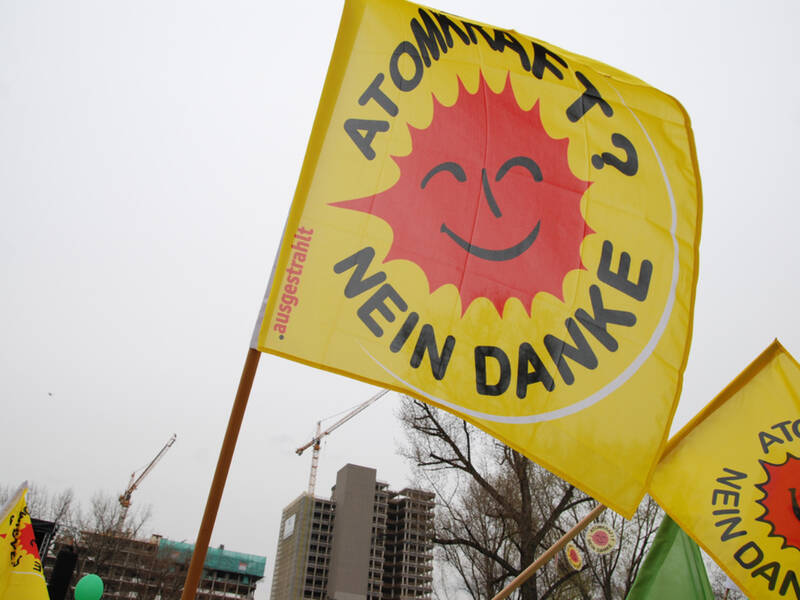 Gespalten. Lehren der Atomenergie