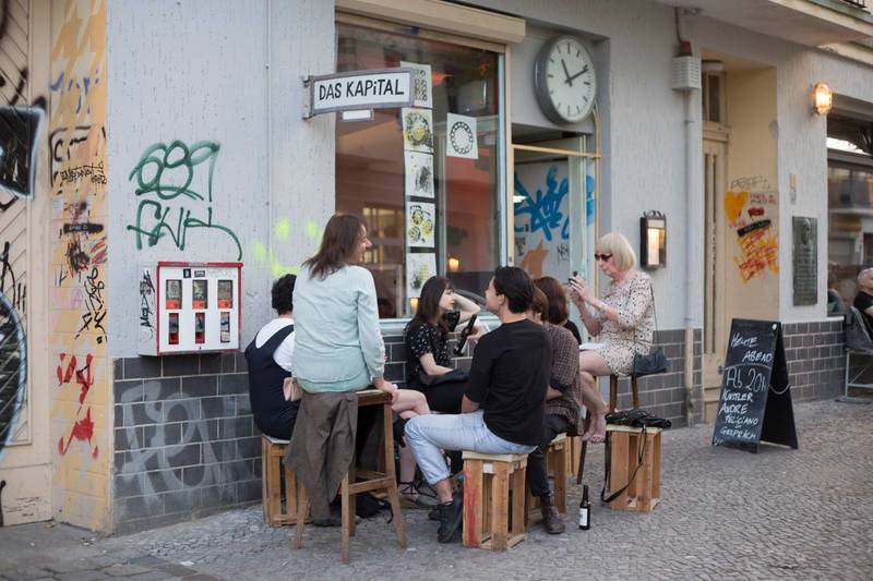 Artist talks / Künstler*innengespräche at DAS KAPiTAL (Neukölln)