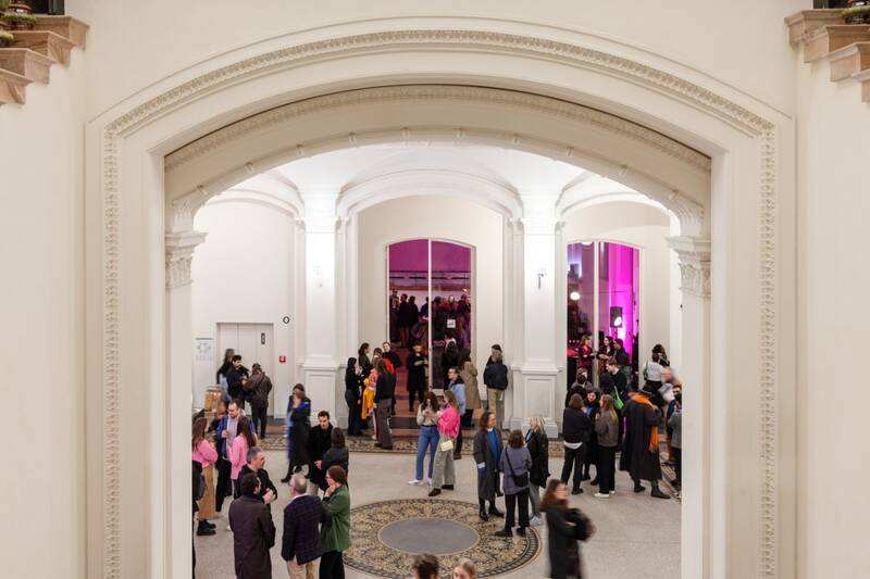 Streifzüge - Überblicksführung zu den aktuellen Ausstellungen im Gropius Bau