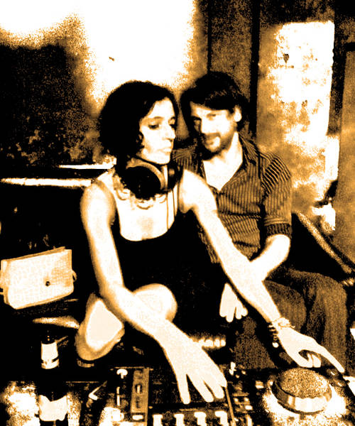 STRANGE SONGS FOR STRANGE DAYS – on the couch: JRI & MissVergnügen