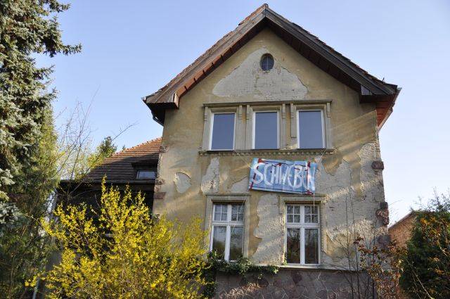 SCHWEBEN - temporäre, ortsbezogene Kunst der Gruppe dimension14 (ehemals ArtEvent)