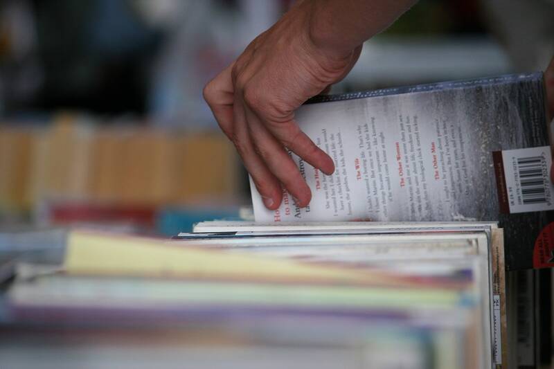 Basar in der Heinrich-Schulz-Bibliothek