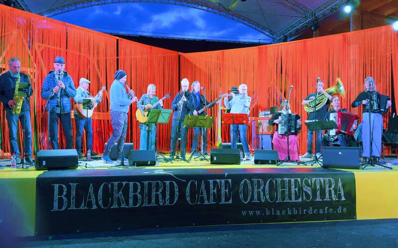 Das Blackbird Café Orchestra im Luftschloss