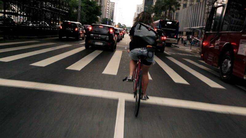 Bikes vs Cars auf Freilichtbühne