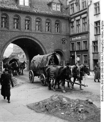 Tag der Archive im Bundesarchiv Lichterfelde: Zeugnisse der Geschichte – Heimat, Wandel, Erinnerung