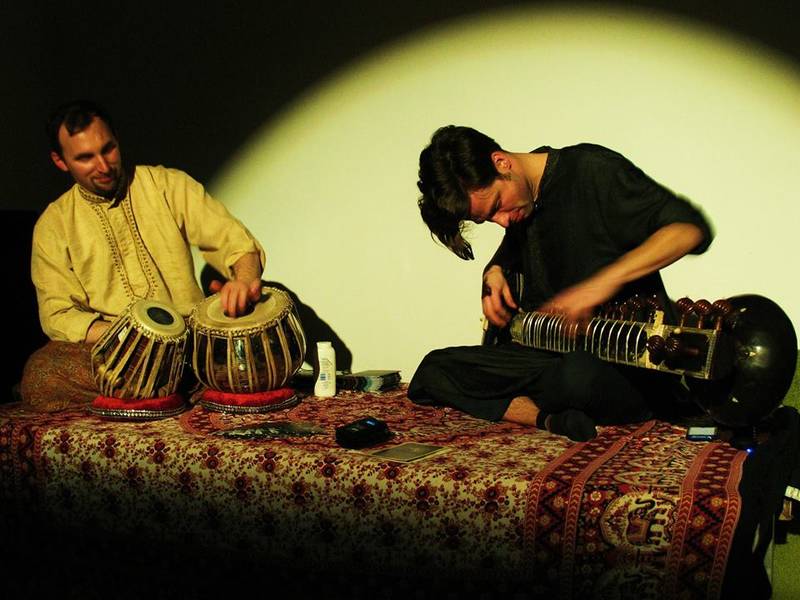 Matyas Wolter & Yatziv Caspi - Klassische indische Musik
