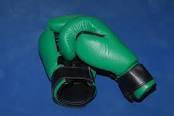 Boxen WBO Abraham vs. Smith in Kiezkneipe in Kreuzberg gucken
