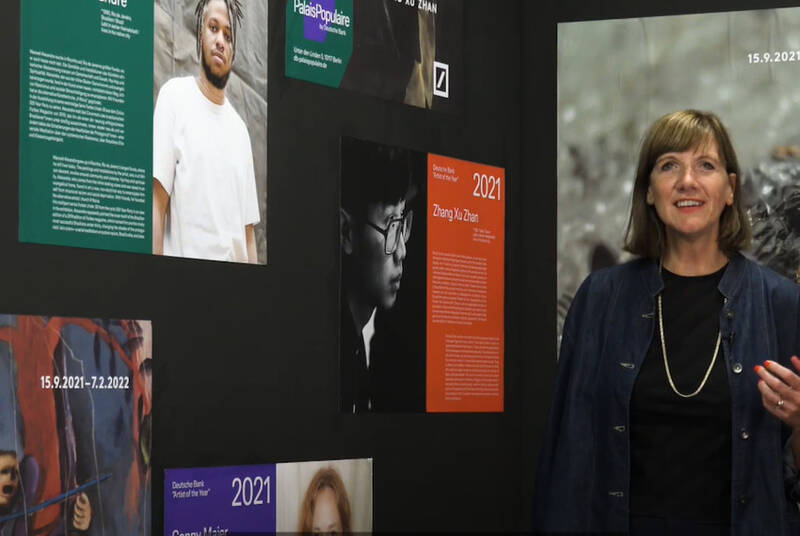 Kuratorinführung in der Ausstellung „LuYang: DOKU – Experience Center“