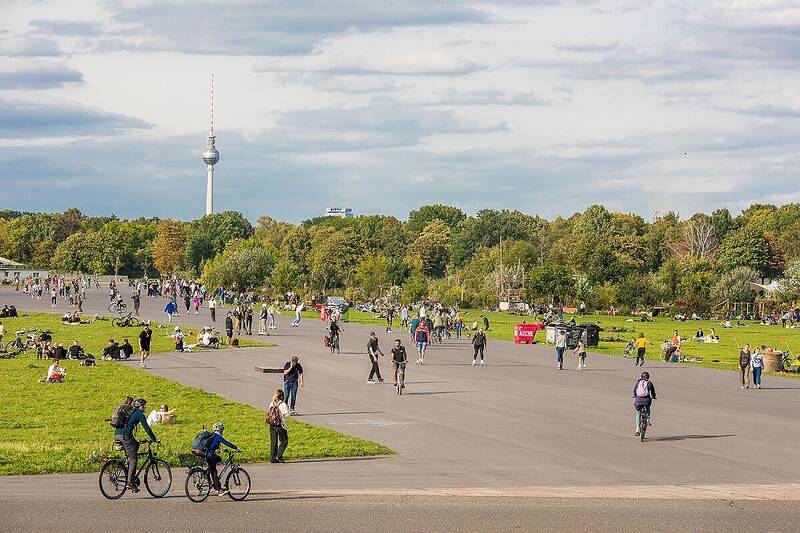 Tag des offenen Denkmals: Sport & Spiel auf dem Tempelhofer Feld - Einzigartige Möglichkeiten früher und heute