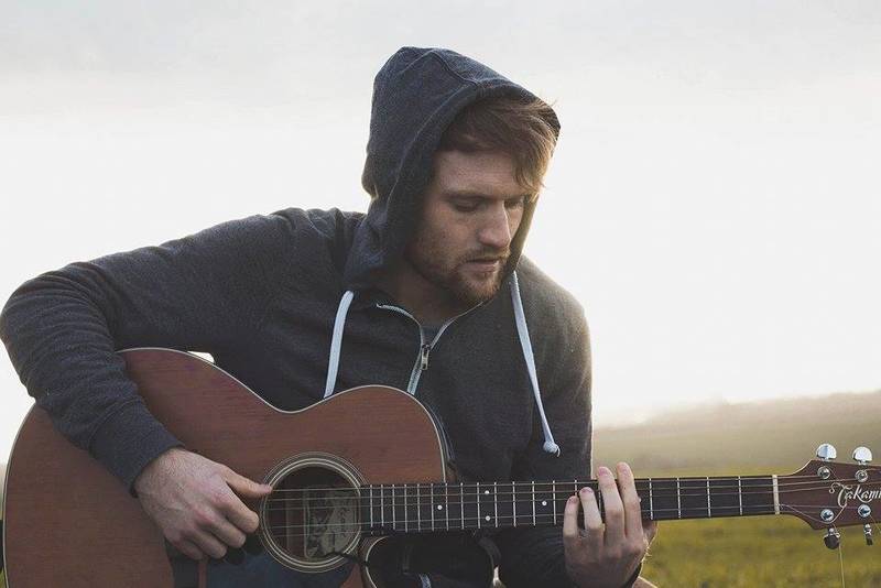 Chris Toppa Acoustic-Session @Deriva